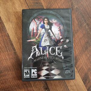 Alice: Madness Returns Electronic Arts (PC, 2011) and Booklet Manual Video Game